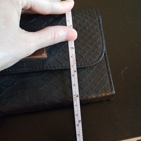 Victoria Secret Wristlet - Picture 5 of 5